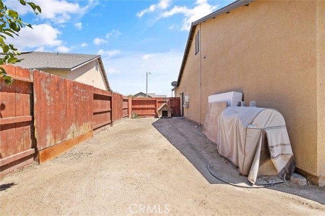 863 Legacy Drive, Lemoore CA: https://media.crmls.org/medias/ad5989ba-ba13-4558-969e-a746d1f4d946.jpg