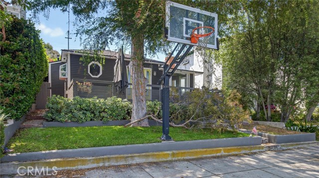Detail Gallery Image 10 of 27 For 608 35th St, Manhattan Beach,  CA 90266 - 3 Beds | 2 Baths