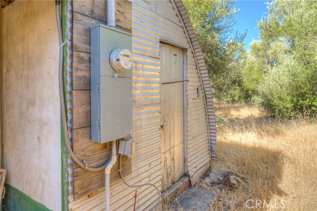 16 Rocky Drive, Oroville CA: https://media.crmls.org/medias/ad5b3464-bc64-418a-8f33-db03b3a34e18.jpg