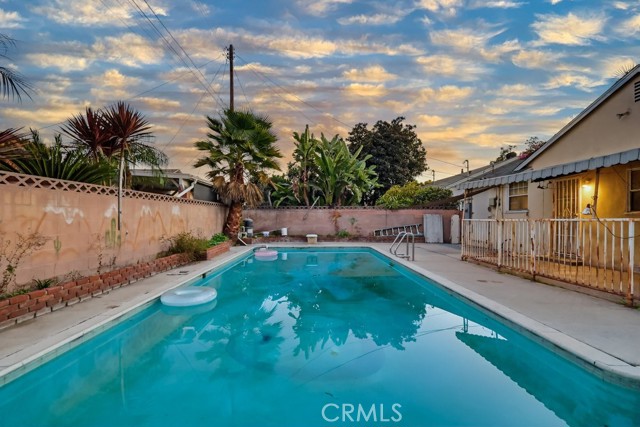 Detail Gallery Image 2 of 62 For 12014 Hebe, Norwalk,  CA 90650 - 3 Beds | 2 Baths