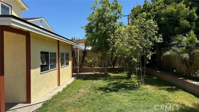 Detail Gallery Image 11 of 42 For 548 E Collins Ave, Orange,  CA 92867 - 3 Beds | 2/1 Baths