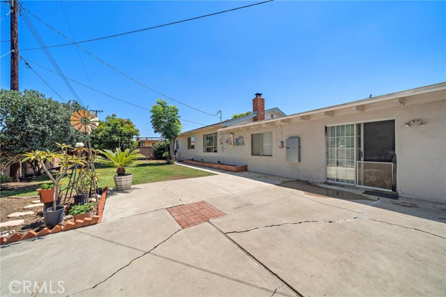 Detail Gallery Image 14 of 29 For 2217 E Parkside Ave, Orange,  CA 92867 - 4 Beds | 2 Baths