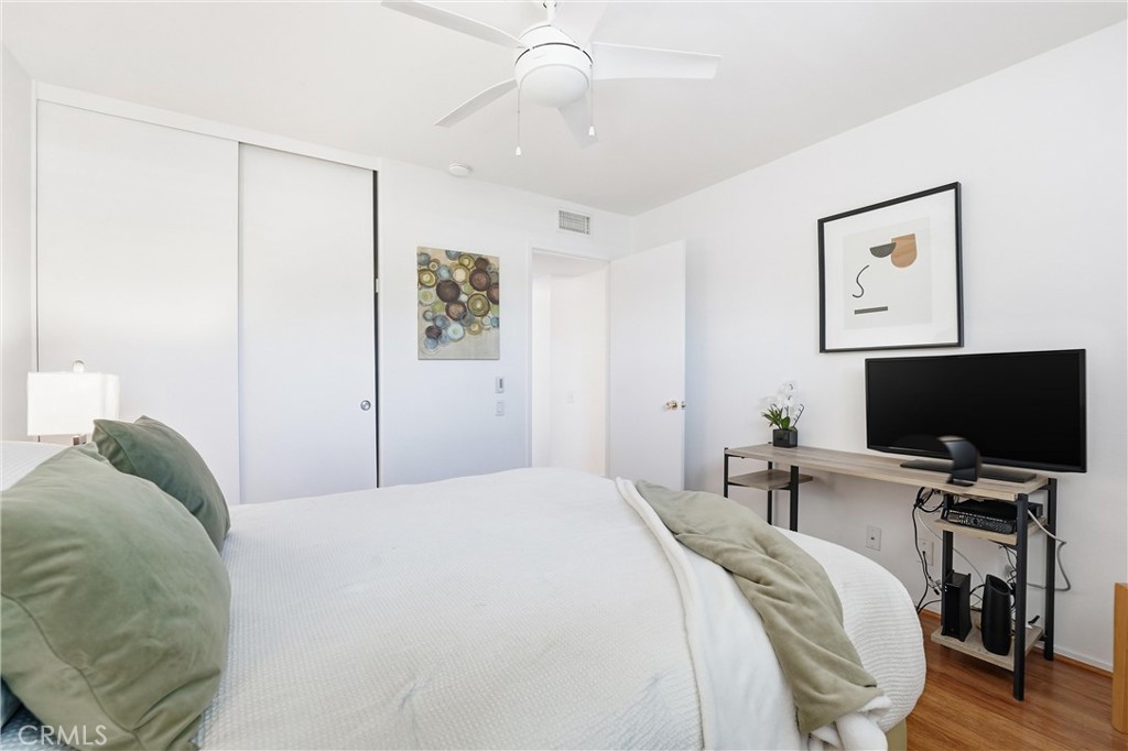 MLS #OC25270578 image #35