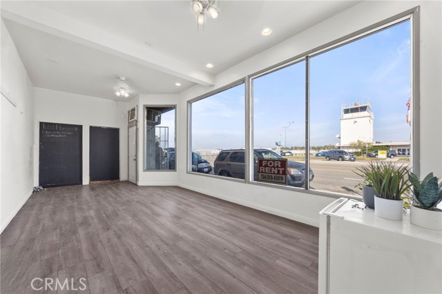 Detail Gallery Image 5 of 17 For 4014 W Commonwealth, Fullerton,  CA 92833 - – Beds | – Baths