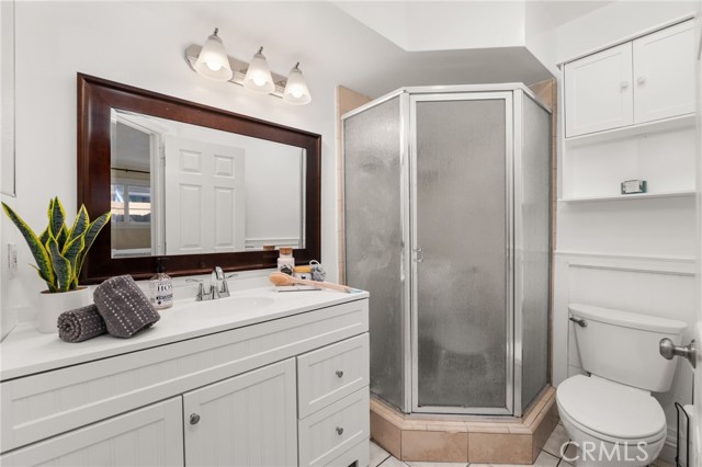 Detail Gallery Image 14 of 26 For 3139 E Chapman 3b,  Orange,  CA 92869 - 2 Beds | 2 Baths