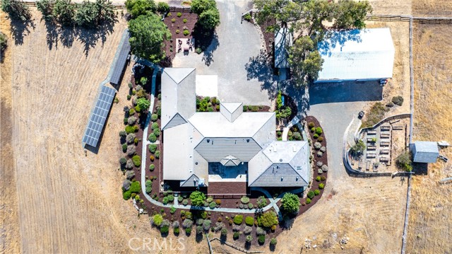 2885 Summer Ranch Road, Paso Robles CA: https://media.crmls.org/medias/ad61942a-49fd-46a9-bc79-eb03c0d4e6a8.jpg