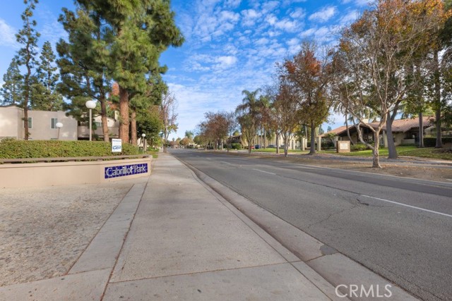 Detail Gallery Image 27 of 38 For 1440 Cabrillo Park Dr #B,  Santa Ana,  CA 92701 - 1 Beds | 1 Baths