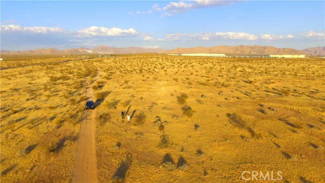47230212 S of Johnson Road, Apple Valley CA: https://media.crmls.org/medias/ad63be1d-97e7-4470-b6bd-a02c64b0f1e4.jpg