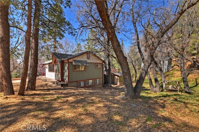 Detail Gallery Image 3 of 39 For 663 Butte Ave, Big Bear City,  CA 92314 - 3 Beds | 2 Baths