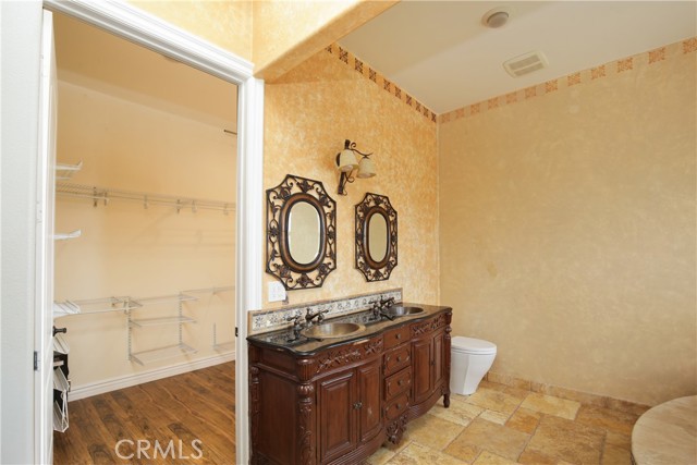 4622 W 131st Street, Hawthorne CA: https://media.crmls.org/medias/ad63e17c-0608-485d-8441-e5146475dae5.jpg