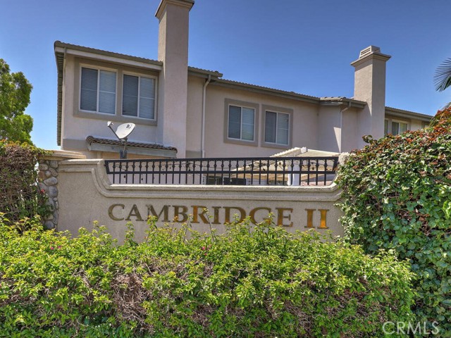 Detail Gallery Image 34 of 39 For 452 N Bloomberry #B,  Orange,  CA 92869 - 3 Beds | 2/1 Baths