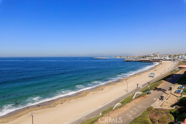 Detail Gallery Image 3 of 31 For 555 Esplanade #418,  Redondo Beach,  CA 90277 - 2 Beds | 2 Baths