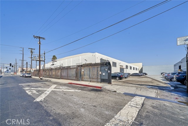 1707 E 20th Street, Los Angeles, California 90021, ,Commercial Sale,For Sale,1707 E 20th Street,CRRS24204348