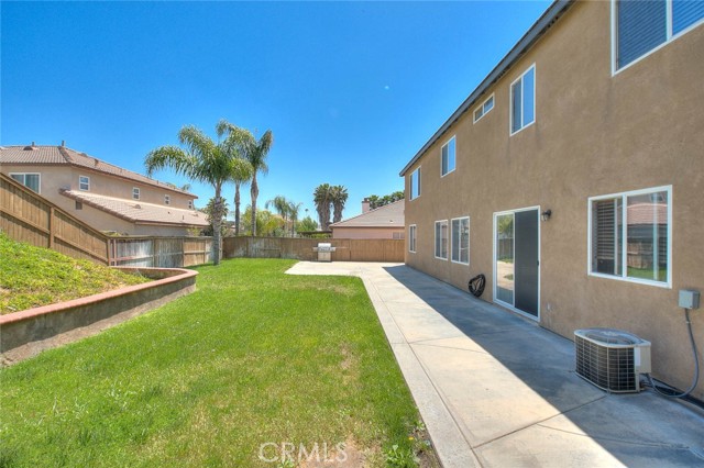 Detail Gallery Image 11 of 66 For 13390 Athletics Dr, Moreno Valley,  CA 92555 - 5 Beds | 3 Baths