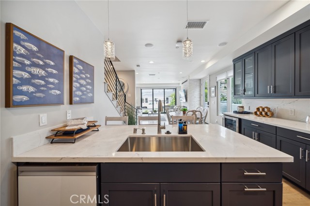 506 Clubhouse Avenue, Newport Beach CA: https://media.crmls.org/medias/ad65caeb-1cae-419b-87f3-0265eab6fc4c.jpg