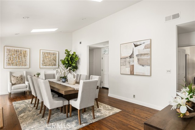 Detail Gallery Image 7 of 30 For 2102 Ostrom Ave, Long Beach,  CA 90815 - 3 Beds | 2 Baths