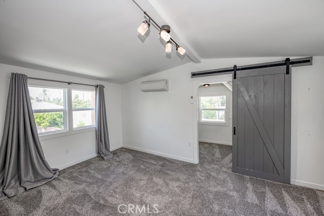 1219 N Lincoln Street, Burbank CA: https://media.crmls.org/medias/ad66967d-8ba1-4b84-bce5-bb46372f4174.jpg