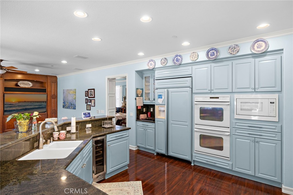 MLS #OC25222317 image #10