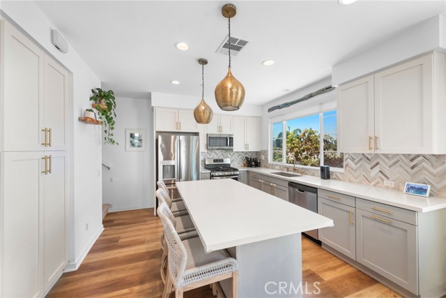 Detail Gallery Image 7 of 25 For 339 Ford Rd, Costa Mesa,  CA 92627 - 2 Beds | 2/1 Baths