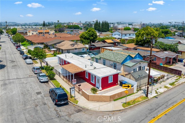 1048 S Record Avenue, East Los Angeles CA: https://media.crmls.org/medias/ad675574-0679-41b5-9a73-3dde49c51649.jpg