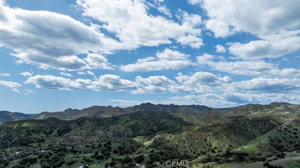 https://media.crmls.org/medias/ad67d80a-bc79-4c17-a836-cf108c087260.jpg?preset=X-Large