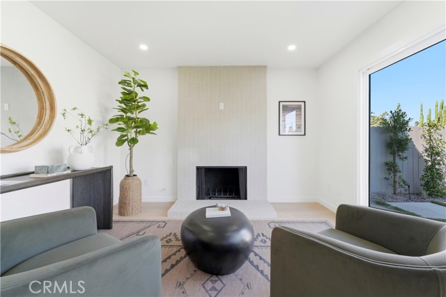 Detail Gallery Image 7 of 33 For 5104 Lindblade, Culver City,  CA 90230 - 3 Beds | 2 Baths