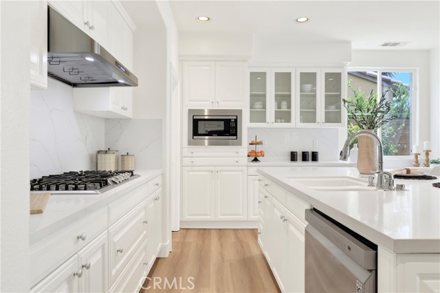 2 Grapevine, Irvine CA: https://media.crmls.org/medias/ad68e5e4-6374-4d87-abfa-27d2c0af9be3.jpg
