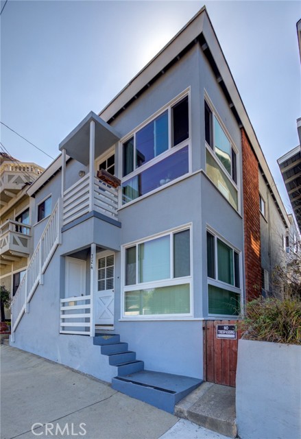 324 Rosecrans Avenue, Manhattan Beach, California 90266, 6 Bedrooms Bedrooms, ,4 BathroomsBathrooms,Residential,Sold,Rosecrans,SB21197761