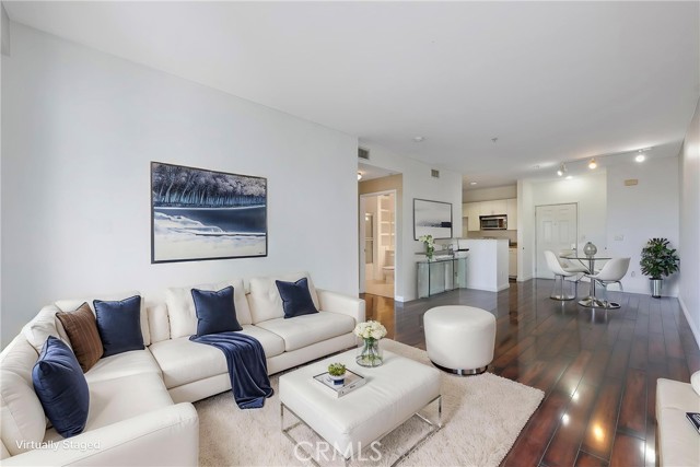 Detail Gallery Image 8 of 23 For 1801 E Katella #4003,  Anaheim,  CA 92805 - 1 Beds | 1 Baths