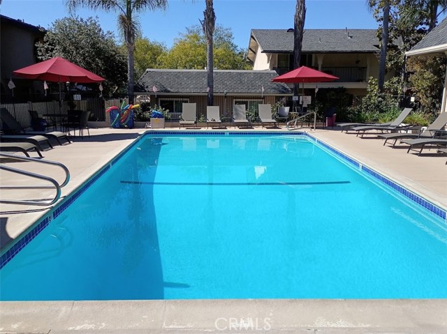 2473 Loma Vista