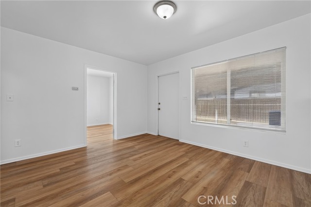 6819 Bellaire Avenue photo 14