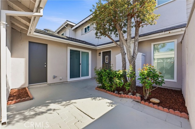 Detail Gallery Image 2 of 21 For 6686 Moselle Cir, Yorba Linda,  CA 92886 - 4 Beds | 2/1 Baths