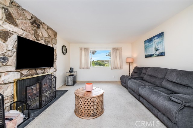 Detail Gallery Image 25 of 50 For 24308 Shrewsbury, West Hills,  CA 91307 - 4 Beds | 3 Baths