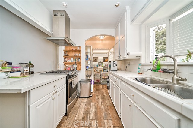 Detail Gallery Image 7 of 51 For 1128 S Citrus Ave, Los Angeles,  CA 90019 - 3 Beds | 2 Baths