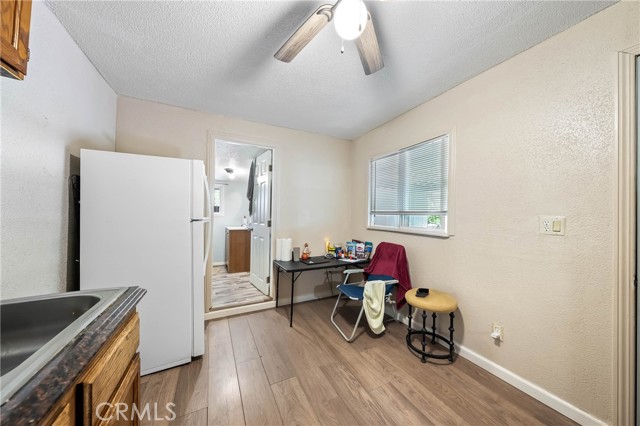 Detail Gallery Image 23 of 37 For 13510 Lower Lakeshore Dr, Clearlake,  CA 95422 - 4 Beds | 2 Baths