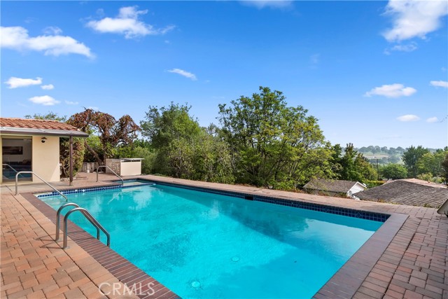 6 Sundown Drive, Rolling Hills Estates, California 90274, 3 Bedrooms Bedrooms, ,2 BathroomsBathrooms,Residential,Sold,Sundown,SB21200271