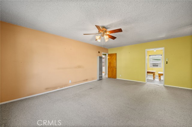 Detail Gallery Image 4 of 31 For 11008 Quill Ave, Sunland,  CA 91040 - 4 Beds | 2 Baths
