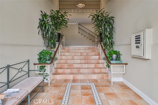 Detail Gallery Image 6 of 40 For 1731 Barry Ave #201,  Los Angeles,  CA 90025 - 2 Beds | 2 Baths