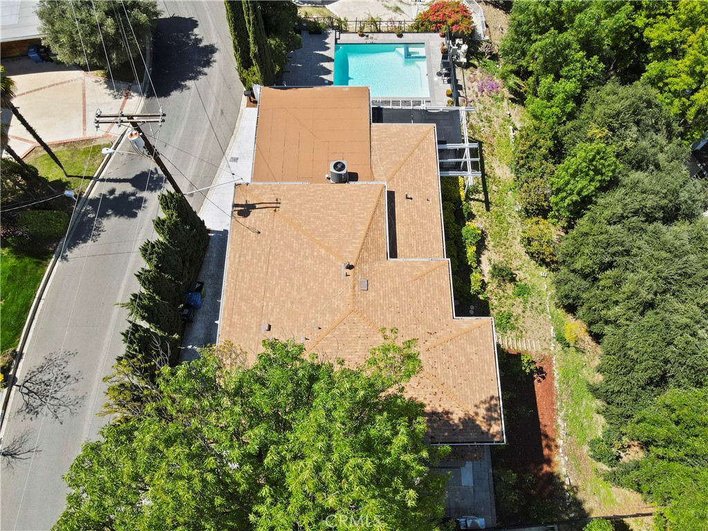https://media.crmls.org/medias/ad6cea1f-3b59-4226-b0e9-289091cdd183.jpg?preset=X-Large