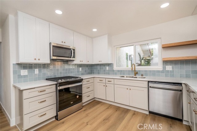 Detail Gallery Image 8 of 26 For 40033 Sagewood Dr, Palm Desert,  CA 92260 - 4 Beds | 2 Baths