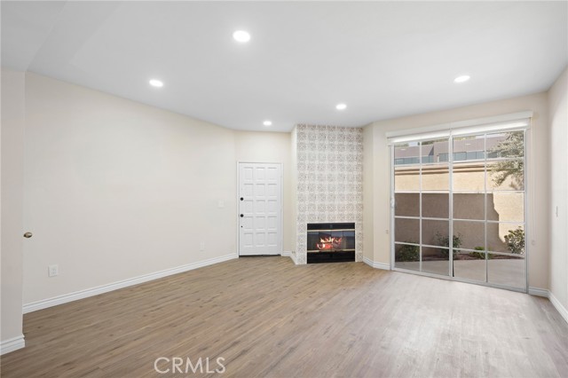 23735 Del Monte Drive, Valencia CA: https://media.crmls.org/medias/ad6d35bd-7ff2-4ffb-8ddd-ae1e34662a25.jpg