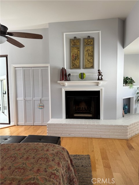 305 21st Street, Huntington Beach CA: https://media.crmls.org/medias/ad6d9f45-4e81-4097-b624-34a867c8f8ac.jpg