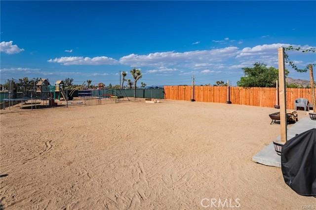 Detail Gallery Image 18 of 32 For 58650 Sun Oro Rd, Yucca Valley,  CA 92284 - 3 Beds | 2 Baths