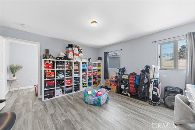 1142 E Century Boulevard, Los Angeles CA: https://media.crmls.org/medias/ad6fb82c-3bba-4eba-86b7-b20d013afb2a.jpg