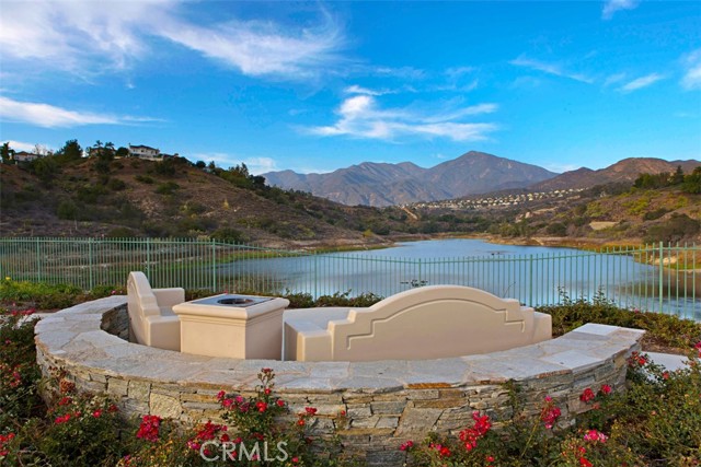 7 Mariposa, Rancho Santa Margarita CA: https://media.crmls.org/medias/ad7029f1-51f3-40b6-a0e2-0ce2aa3d4886.jpg