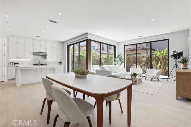 211 Fiore, Irvine CA: https://media.crmls.org/medias/ad71d8cb-9a09-4c37-b62c-7e6cc155dbca.jpg