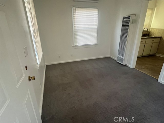 Detail Gallery Image 3 of 13 For 10326 Plainview Ave, Tujunga,  CA 91042 - 2 Beds | 1 Baths