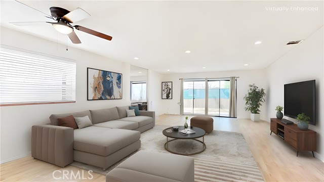 9906 Owensmouth Avenue, Chatsworth CA: https://media.crmls.org/medias/ad72b0b6-2c1e-4aaf-b35c-92cc6c7aedfb.jpg