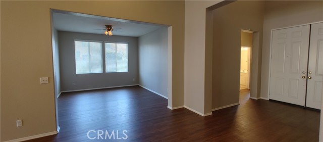 Detail Gallery Image 4 of 10 For 12762 Longhorne, Corona,  CA 92880 - 4 Beds | 3 Baths