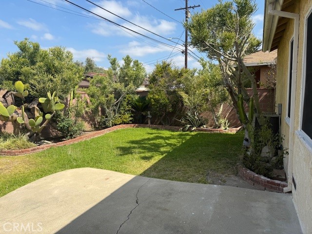 13007 Haas Avenue, Gardena CA: https://media.crmls.org/medias/ad74e535-48bd-4c31-b910-104dfb20eb87.jpg